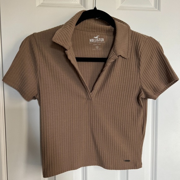 Hollister Brown Collar Baby Tee - Picture 1 of 3